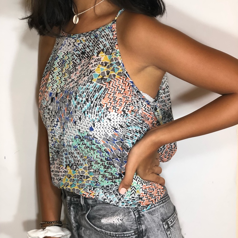 Women’s colorful pattern tank blouse
